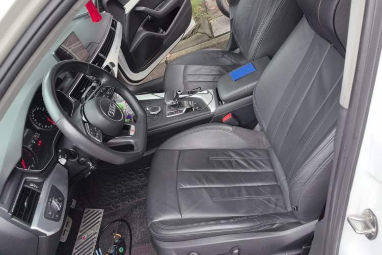 Used Audi A4L 2018 30th Anniversary Edition 45 TFSI quattro Individual Sport Edition Left Front Seat