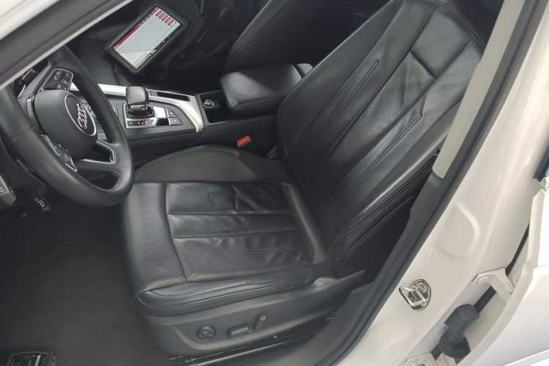Used Audi A4L 2018 30th Anniversary Edition 40 TFSI Fashion Model Left Front Seat