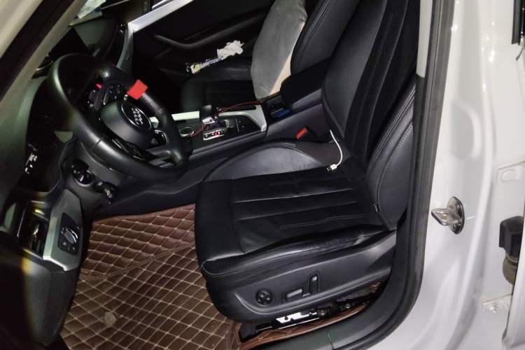 Used Audi A4L 2018 30th Anniversary Edition 45 TFSI quattro Individual Sport Edition Left Front Seat