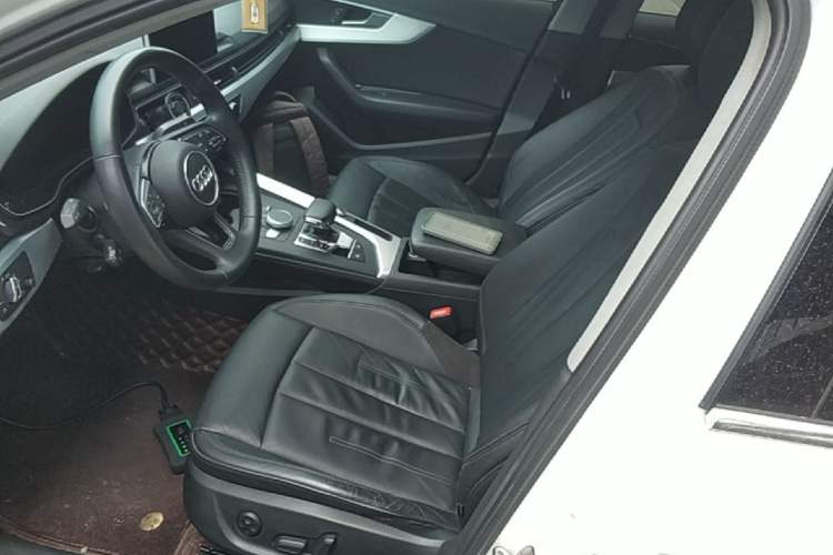 Used Audi A4L 2018 30th Anniversary Edition 40 TFSI Fashion Model Left Front Seat
