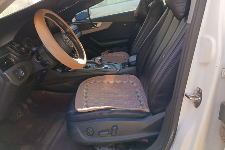 Used Audi A4L 2018 30th Anniversary Edition 40 TFSI Trendy Model Left Front Seat