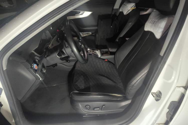 Used Audi A4L 2018 30th Anniversary Edition 40 TFSI Fashion Model Left Front Seat