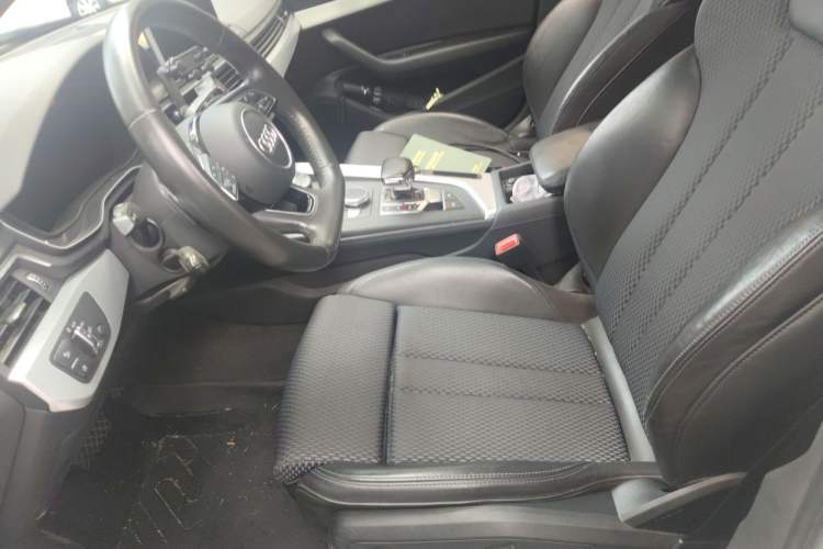 Used Audi A4L 2018 30th Anniversary Edition 40 TFSI Sport Edition Left Front Seat