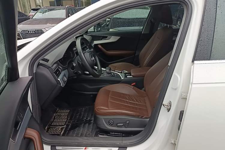 Used Audi A4L 2018 30th Anniversary Edition 40 TFSI Fashion Model Left Front Seat
