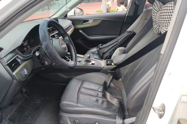 Used Audi A4L 2018 30th Anniversary Edition 40 TFSI Fashion Model Left Front Seat