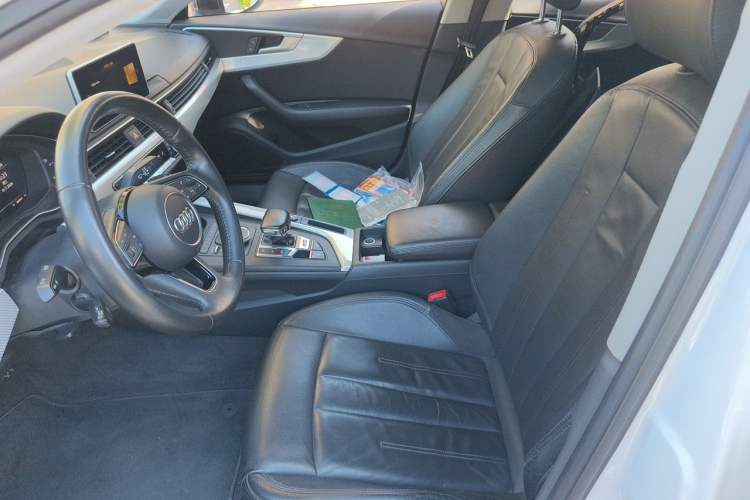 Used Audi A4L 2018 30th Anniversary Edition 40 TFSI Fashion Model Left Front Seat