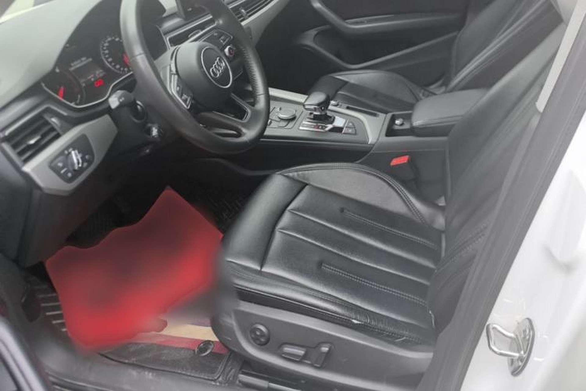 Used Audi A4L 2018 30th Anniversary Edition 40 TFSI Trendy Model Left Front Seat