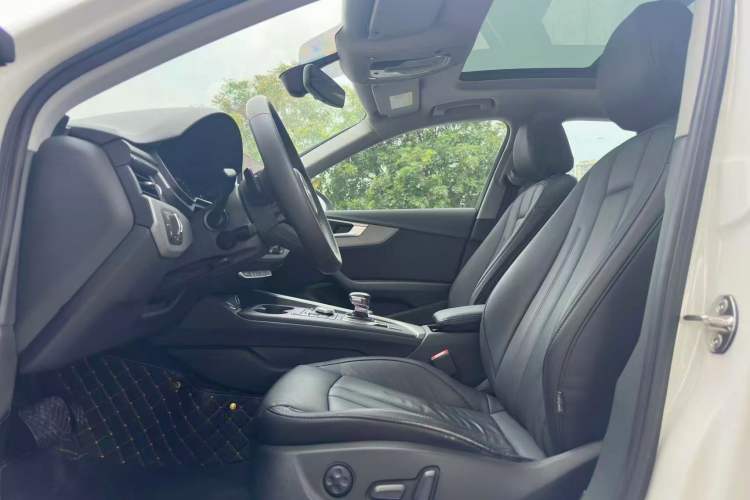 Used Audi A4L 2018 30th Anniversary Edition 40 TFSI Trendy Model Left Front Seat