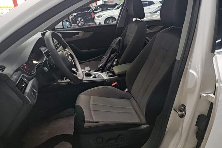 Used Audi A4L 2018 30th Anniversary Edition 40 TFSI Trendy Model Left Front Seat