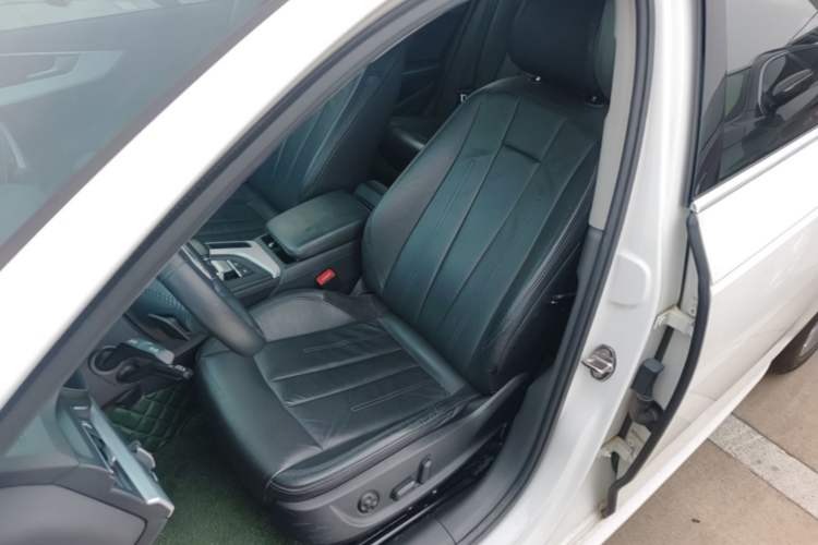 Used Audi A4L 2018 30th Anniversary Edition 40 TFSI Trendy Model Left Front Seat