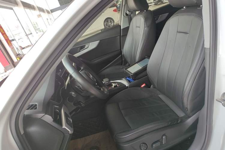 Used Audi A4L 2018 30th Anniversary Edition 40 TFSI Fashion Model Left Front Seat