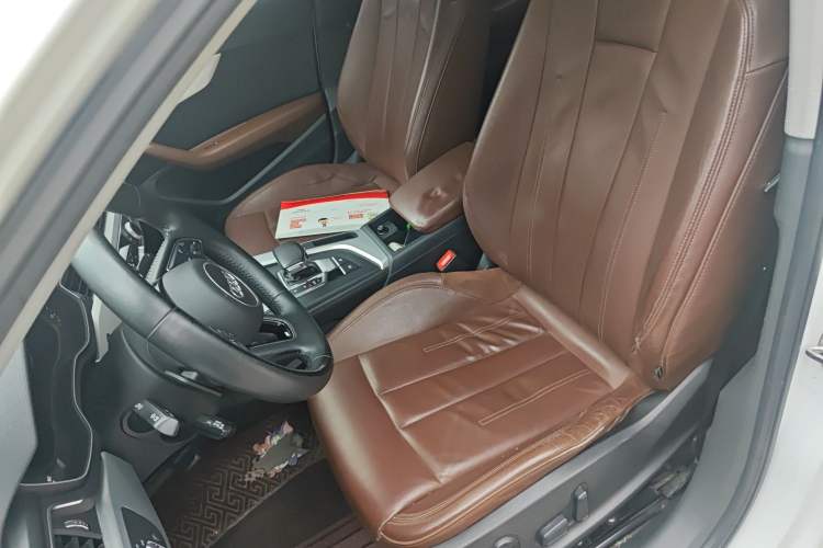 Used Audi A4L 2018 30th Anniversary Edition 40 TFSI Fashion Model Left Front Seat