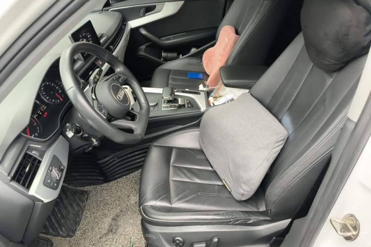 Used Audi A4L 2018 30th Anniversary Edition 45 TFSI quattro Individual Sport Edition Left Front Seat