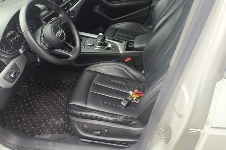 Used Audi A4L 2018 30th Anniversary Edition 40 TFSI Trendy Model Left Front Seat