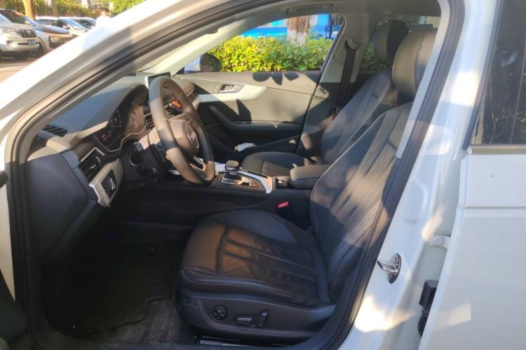 Used Audi A4L 2018 30th Anniversary Edition 40 TFSI Fashion Model Left Front Seat
