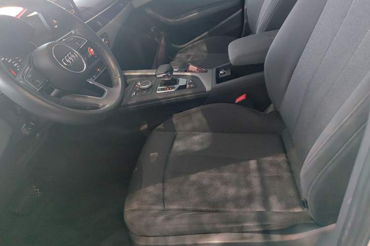 Used Audi A4L 2018 30th Anniversary Edition 40 TFSI Trendy Model Left Front Seat
