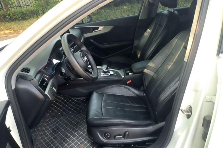 Used Audi A4L 2018 30th Anniversary Edition 40 TFSI Trendy Model Left Front Seat