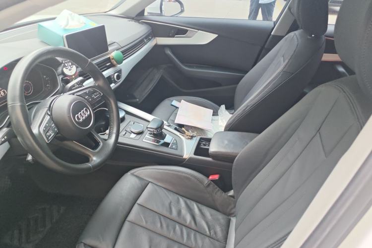 Used Audi A4L 2018 30th Anniversary Edition 40 TFSI Fashion Model Left Front Seat