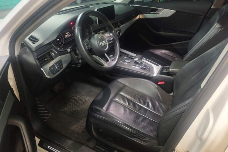 Used Audi A4L 2018 30th Anniversary Edition 40 TFSI Fashion Model Left Front Seat