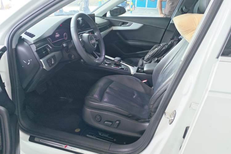 Used Audi A4L 2018 30th Anniversary Edition 40 TFSI Fashion Model Left Front Seat
