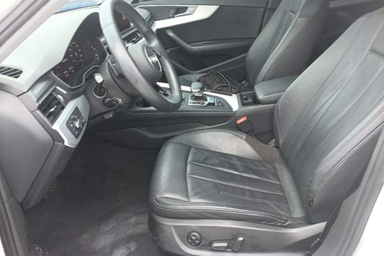 Used Audi A4L 2018 30th Anniversary Edition 40 TFSI Fashion Model Left Front Seat