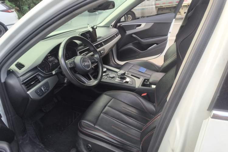 Used Audi A4L 2018 30th Anniversary Edition 40 TFSI Trendy Model Left Front Seat