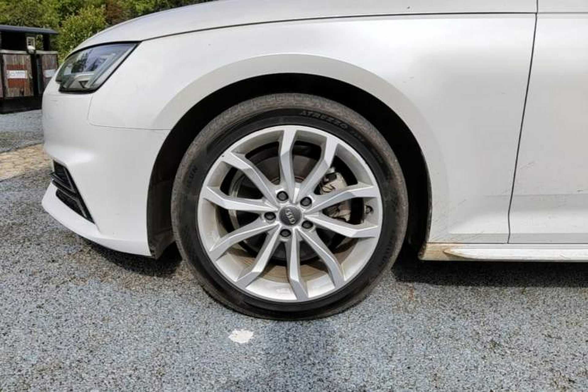 Used Audi A4L 2018 30th Anniversary Edition 40 TFSI Trendy Model Left Front Wheel Hub
