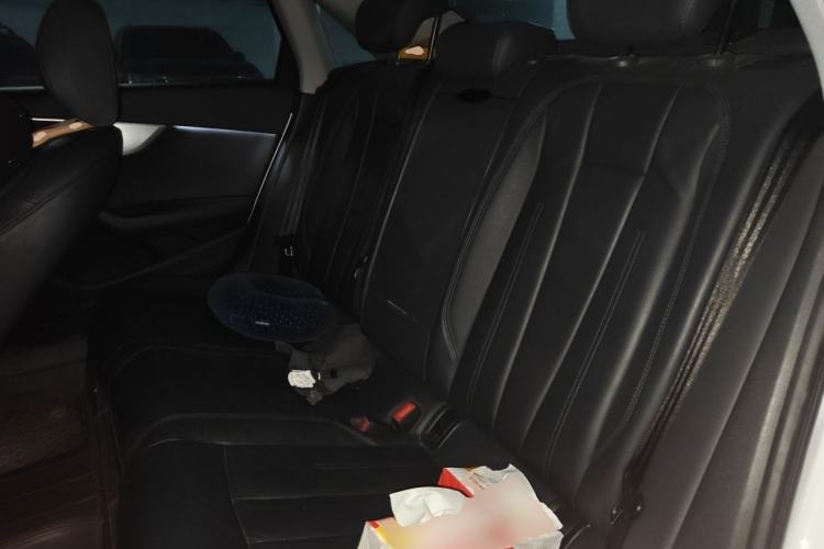 Used Audi A4L 2018 30th Anniversary Edition 40 TFSI Fashion Model Left Rear Seat