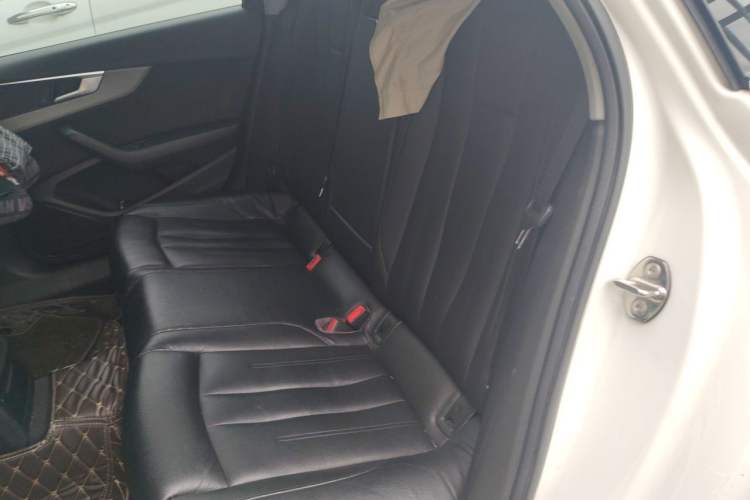 Used Audi A4L 2018 30th Anniversary Edition 40 TFSI Trendy Model Left Rear Seat