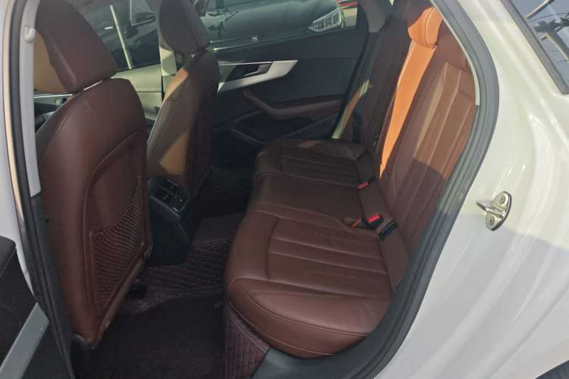 Used Audi A4L 2018 30th Anniversary Edition 40 TFSI Fashion Model Left Rear Seat