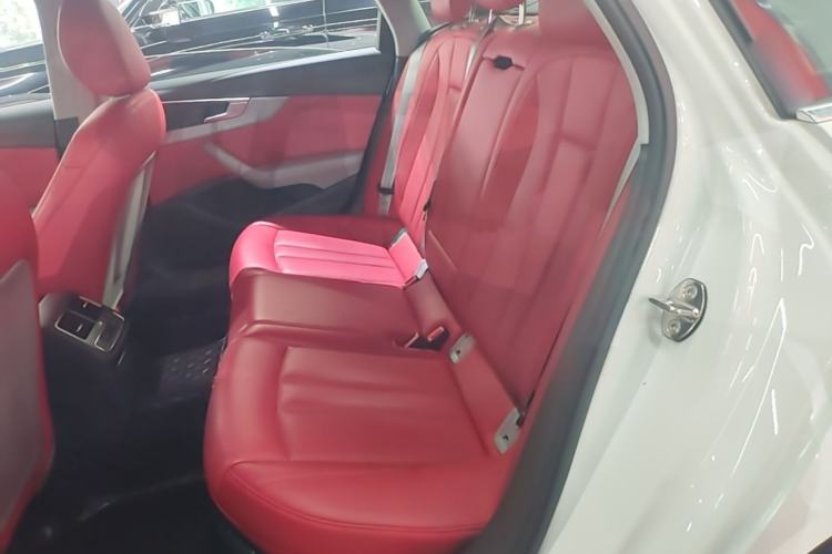 Used Audi A4L 2018 30th Anniversary Edition 40 TFSI Trendy Model Left Rear Seat