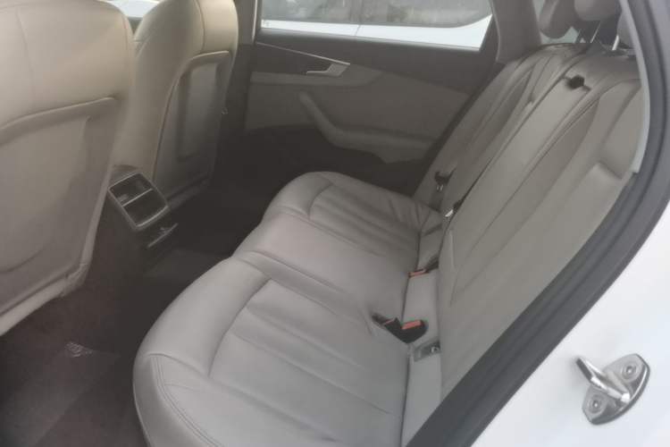 Used Audi A4L 2018 30th Anniversary Edition 40 TFSI Trendy Model Left Rear Seat