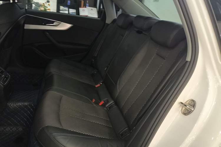 Used Audi A4L 2018 30th Anniversary Edition 40 TFSI Sport Edition Left Rear Seat