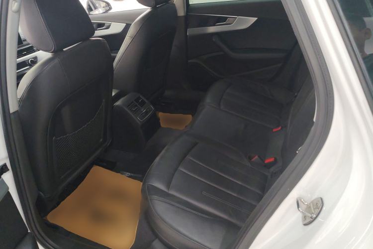 Used Audi A4L 2018 30th Anniversary Edition 40 TFSI Fashion Model Left Rear Seat
