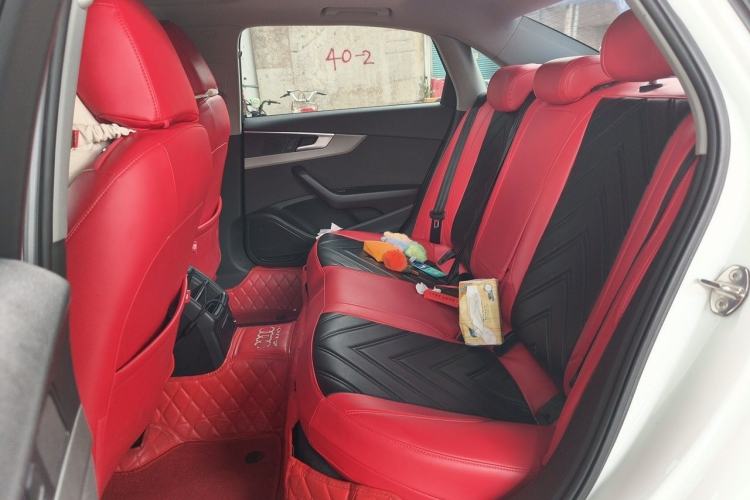 Used Audi A4L 2018 30th Anniversary Edition 40 TFSI Trendy Model Left Rear Seat