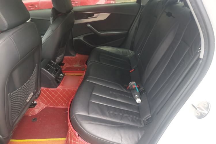 Used Audi A4L 2018 30th Anniversary Edition 40 TFSI Fashion Model Left Rear Seat