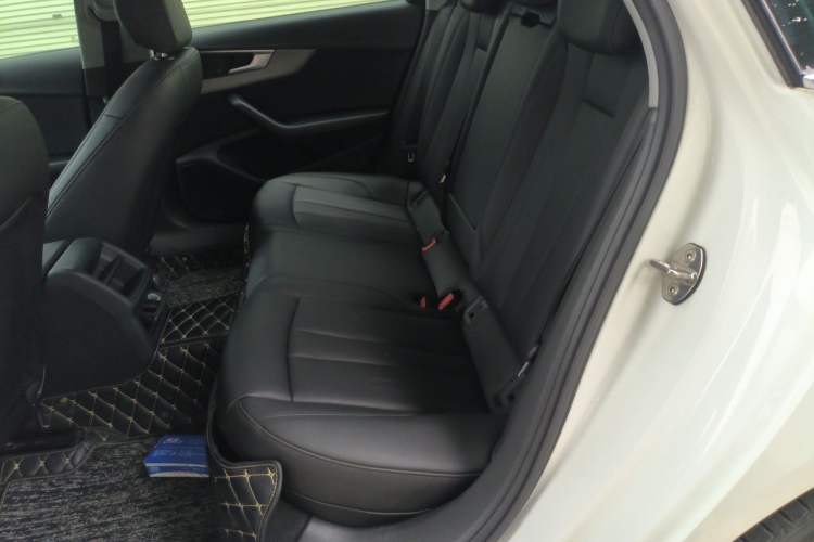 Used Audi A4L 2018 30th Anniversary Edition 40 TFSI Trendy Model Left Rear Seat