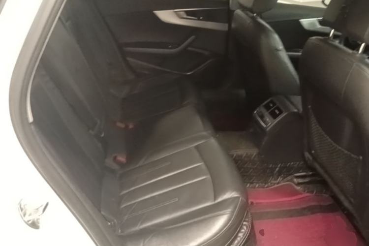 Used Audi A4L 2018 30th Anniversary Edition 40 TFSI Fashion Model Left Rear Seat