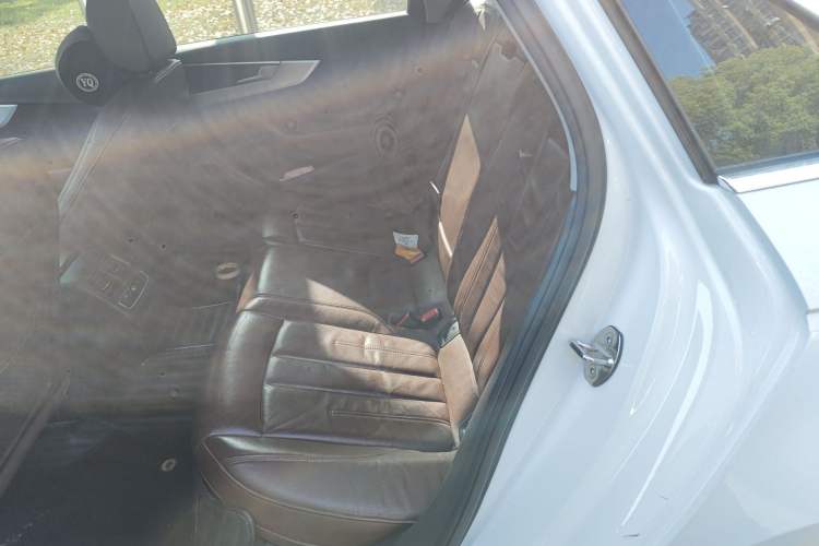 Used Audi A4L 2018 30th Anniversary Edition 40 TFSI Fashion Model Left Rear Seat