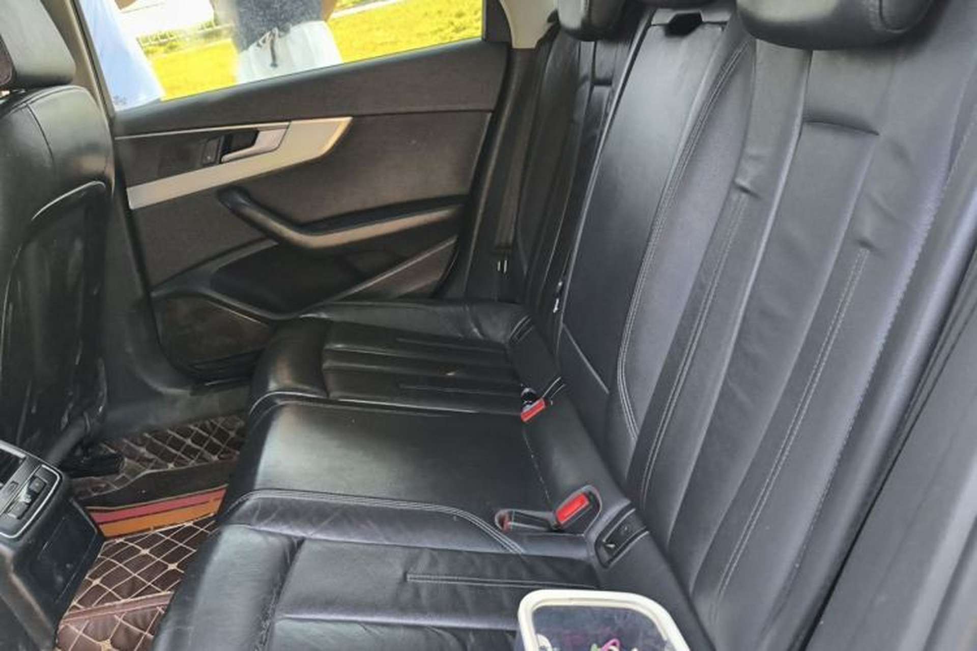 Used Audi A4L 2018 30th Anniversary Edition 45 TFSI quattro Individual Sport Edition Left Rear Seat