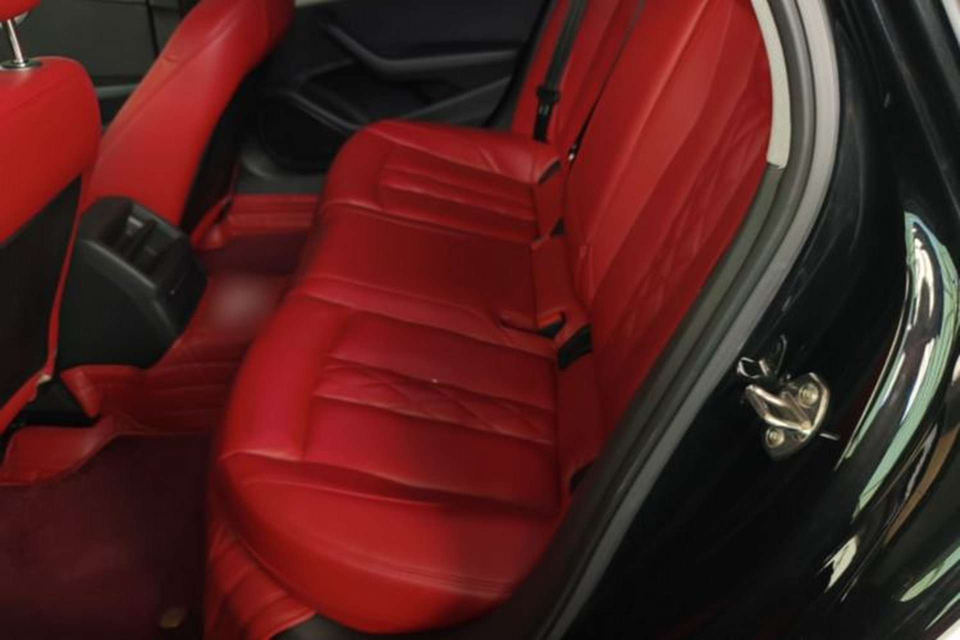 Used Audi A4L 2018 30th Anniversary Edition 40 TFSI Trendy Model Left Rear Seat