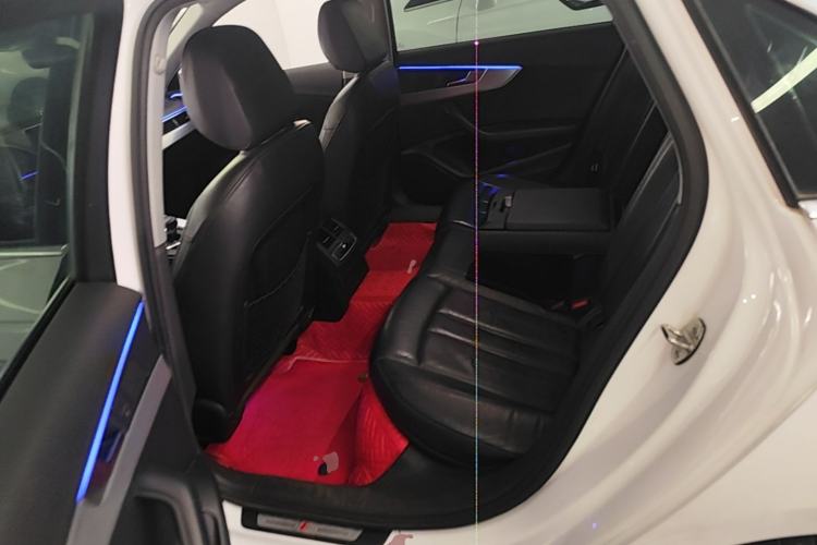 Used Audi A4L 2018 30th Anniversary Edition 40 TFSI Fashion Model Left Rear Seat