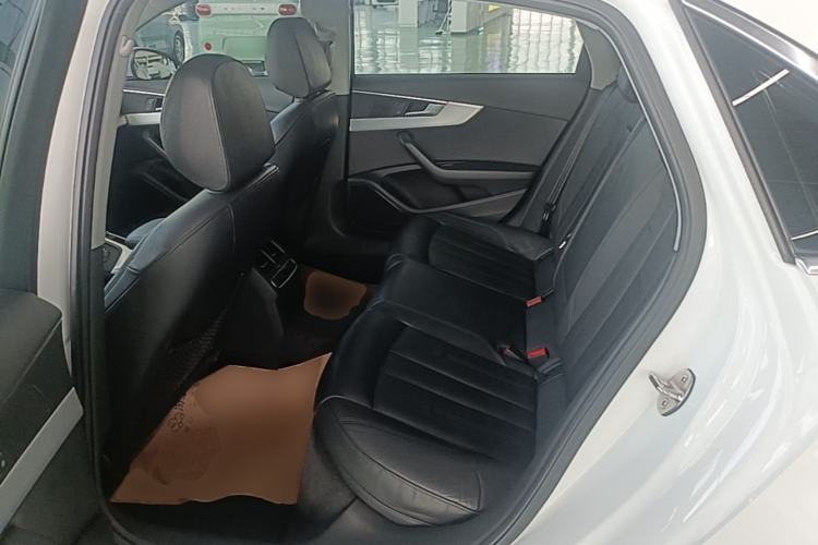 Used Audi A4L 2018 30th Anniversary Edition 40 TFSI Fashion Model Left Rear Seat
