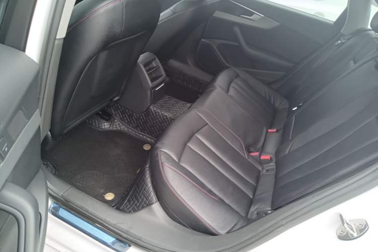 Used Audi A4L 2018 30th Anniversary Edition 40 TFSI Trendy Model Left Rear Seat