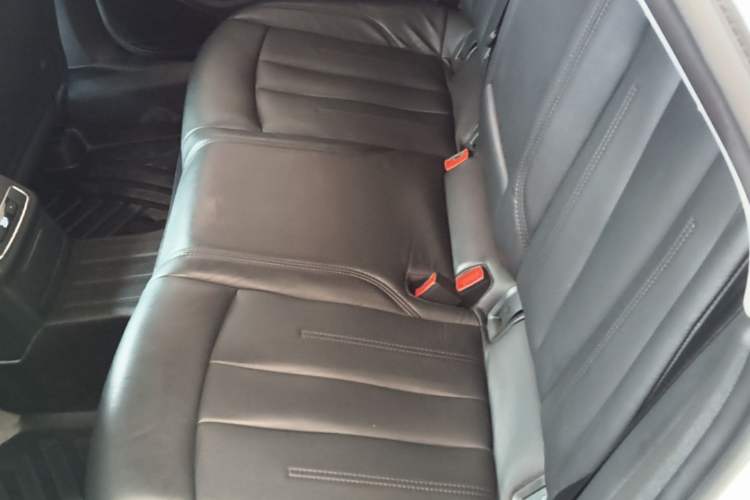 Used Audi A4L 2018 30th Anniversary Edition 40 TFSI Trendy Model Left Rear Seat