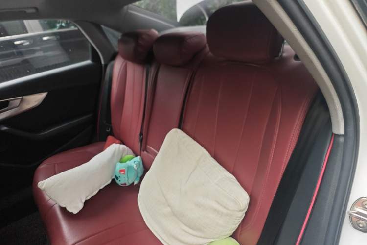 Used Audi A4L 2018 30th Anniversary Edition 40 TFSI Trendy Model Left Rear Seat