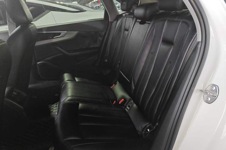 Used Audi A4L 2018 30th Anniversary Edition 30 TFSI Ambition Model Left Rear Seat