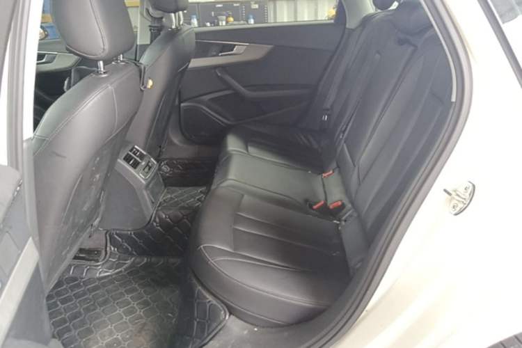 Used Audi A4L 2018 30th Anniversary Edition 40 TFSI Trendy Model Left Rear Seat