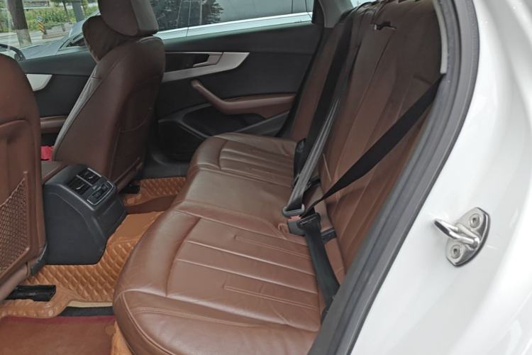 Used Audi A4L 2018 30th Anniversary Edition 40 TFSI Fashion Model Left Rear Seat