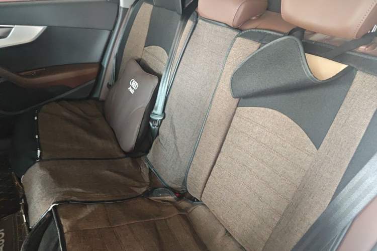 Used Audi A4L 2018 30th Anniversary Edition 40 TFSI Fashion Model Left Rear Seat